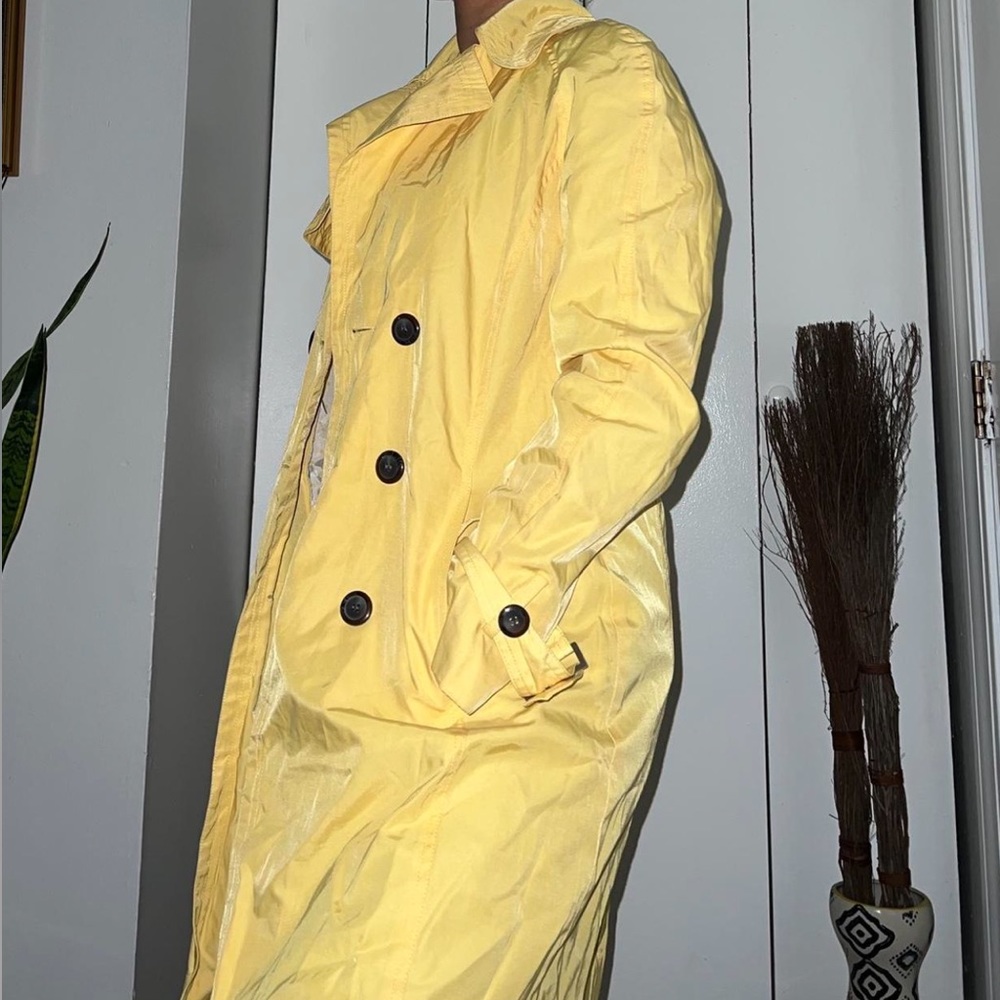 MARVIN RICHARDS NEW YORK YELLOW COAT